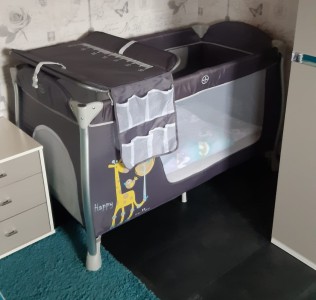 Babybett auf Wunsch möglich - Ansicht vergrößern -